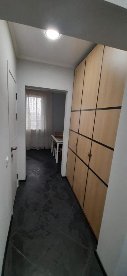 Modern Apartment In The Center Of Town Кишинёв Экстерьер фото